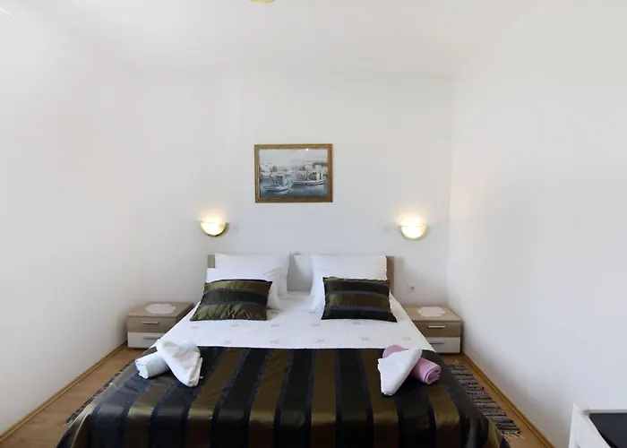 Danica 6-2 By Interhome Umag