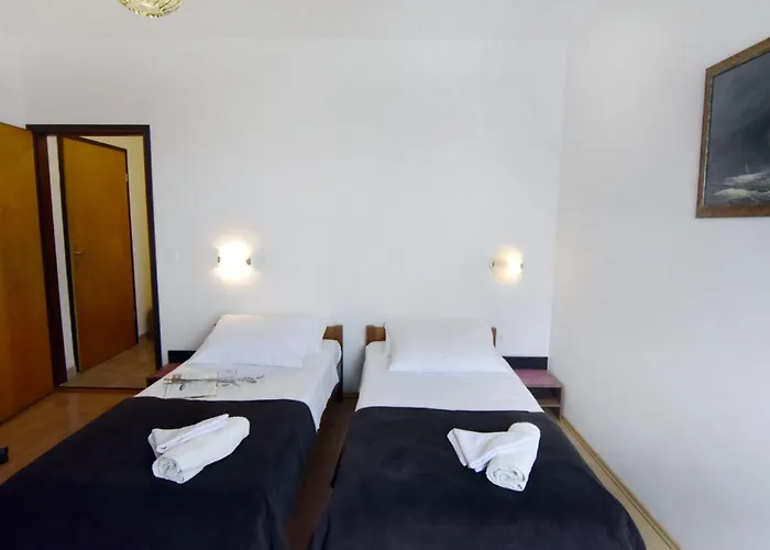 Appartement Danica 6-2 By Interhome